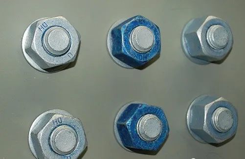 抚顺市桥梁螺栓连接处的涂漆